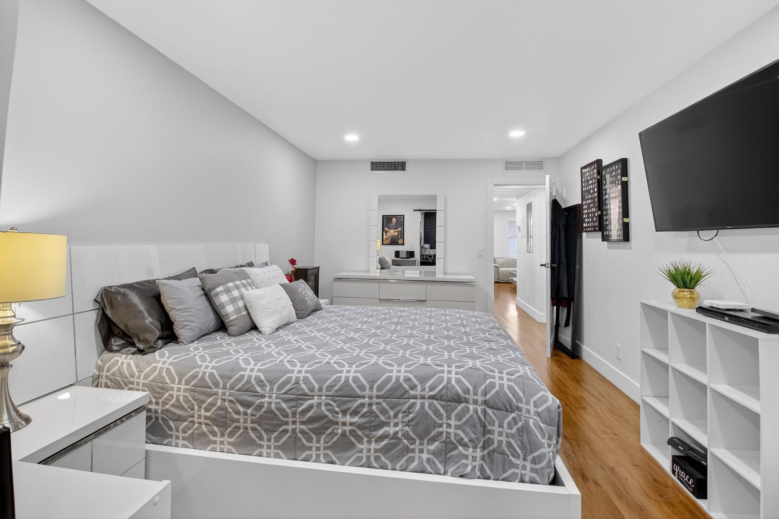 3005 Guildford A — photo 9