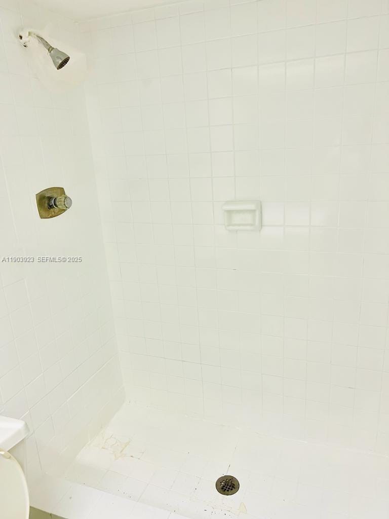 231 174th Street MO-3 — photo 7