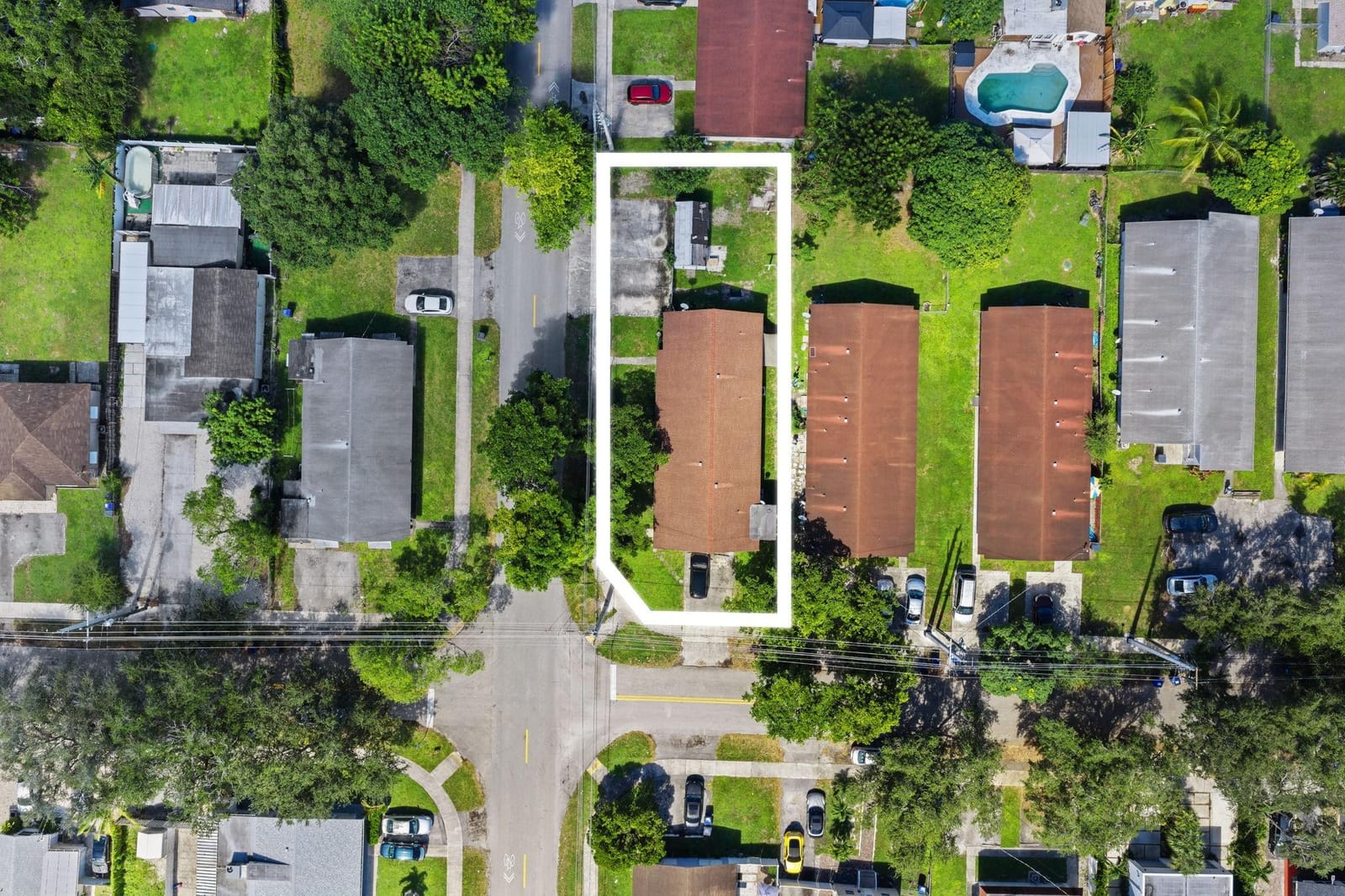 5747 Buchanan Street, Hollywood, FL 33021