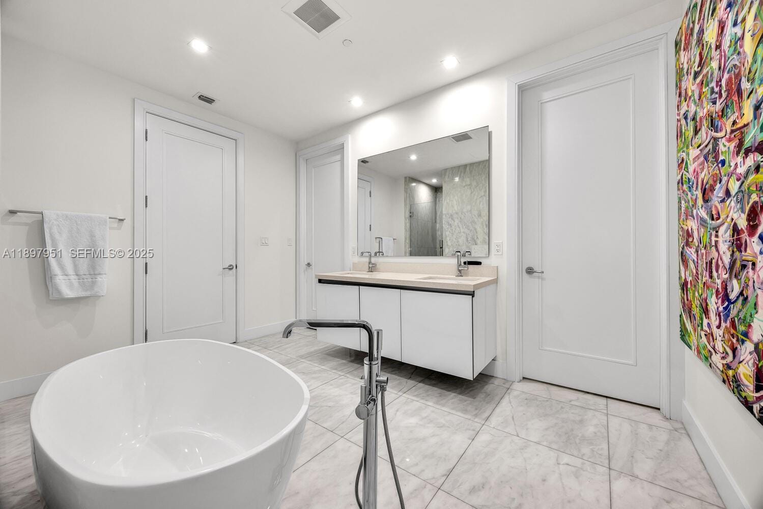 718 Valencia Avenue 207, Coral Gables, FL 33134 photo 21