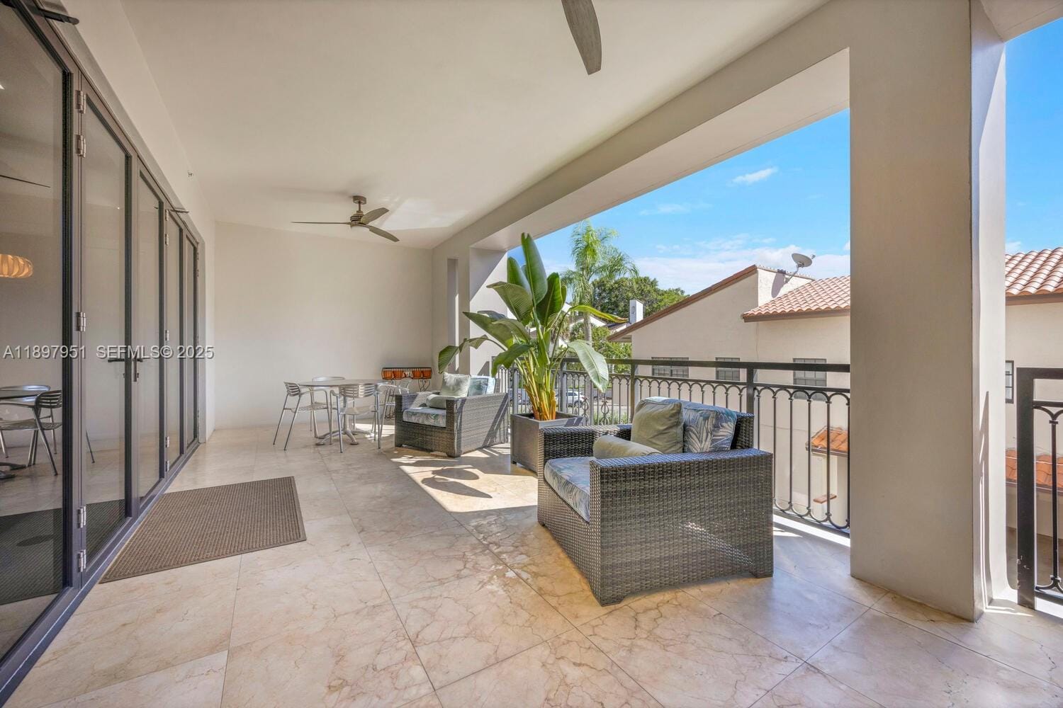 718 Valencia Avenue 207 — photo 4