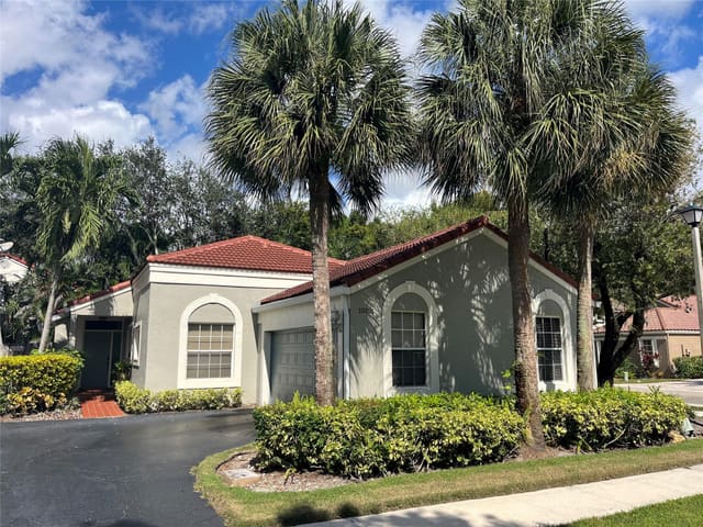 10301 NW 11th Street, sold in Bridgewater At Plantation, Plantation, FL