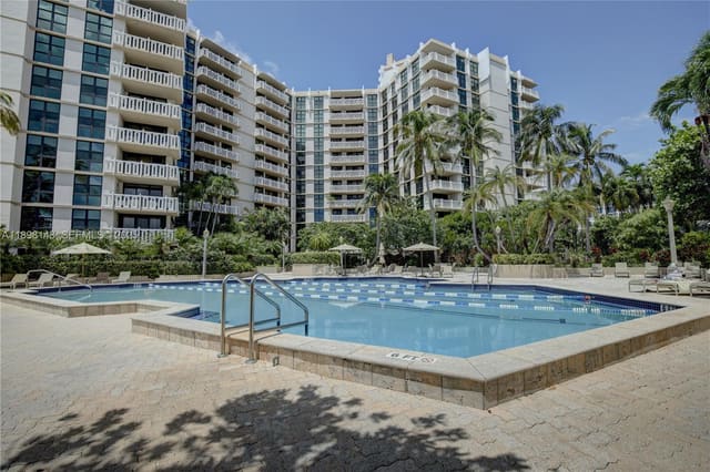 1121 Crandon Boulevard E504, Key Biscayne, FL 33149