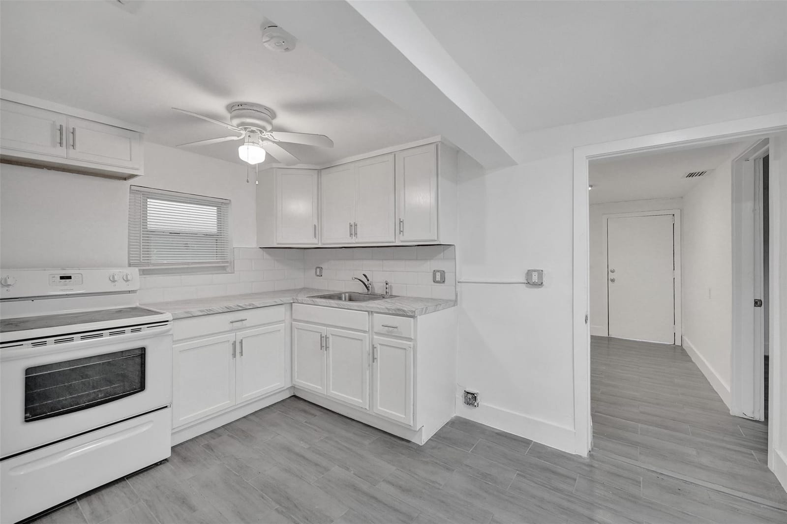 5025 SW 22nd Street, Hollywood, FL 33023 photo 13