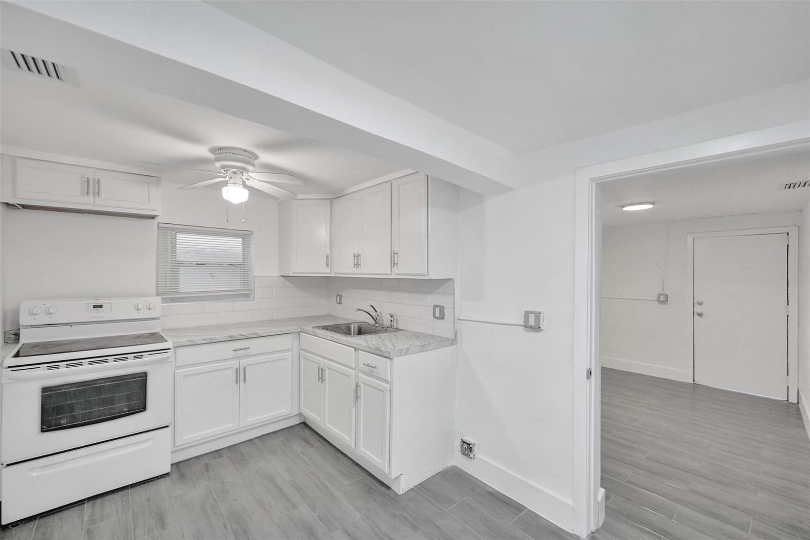 5025 SW 22nd Street, Hollywood, FL 33023 photo 14