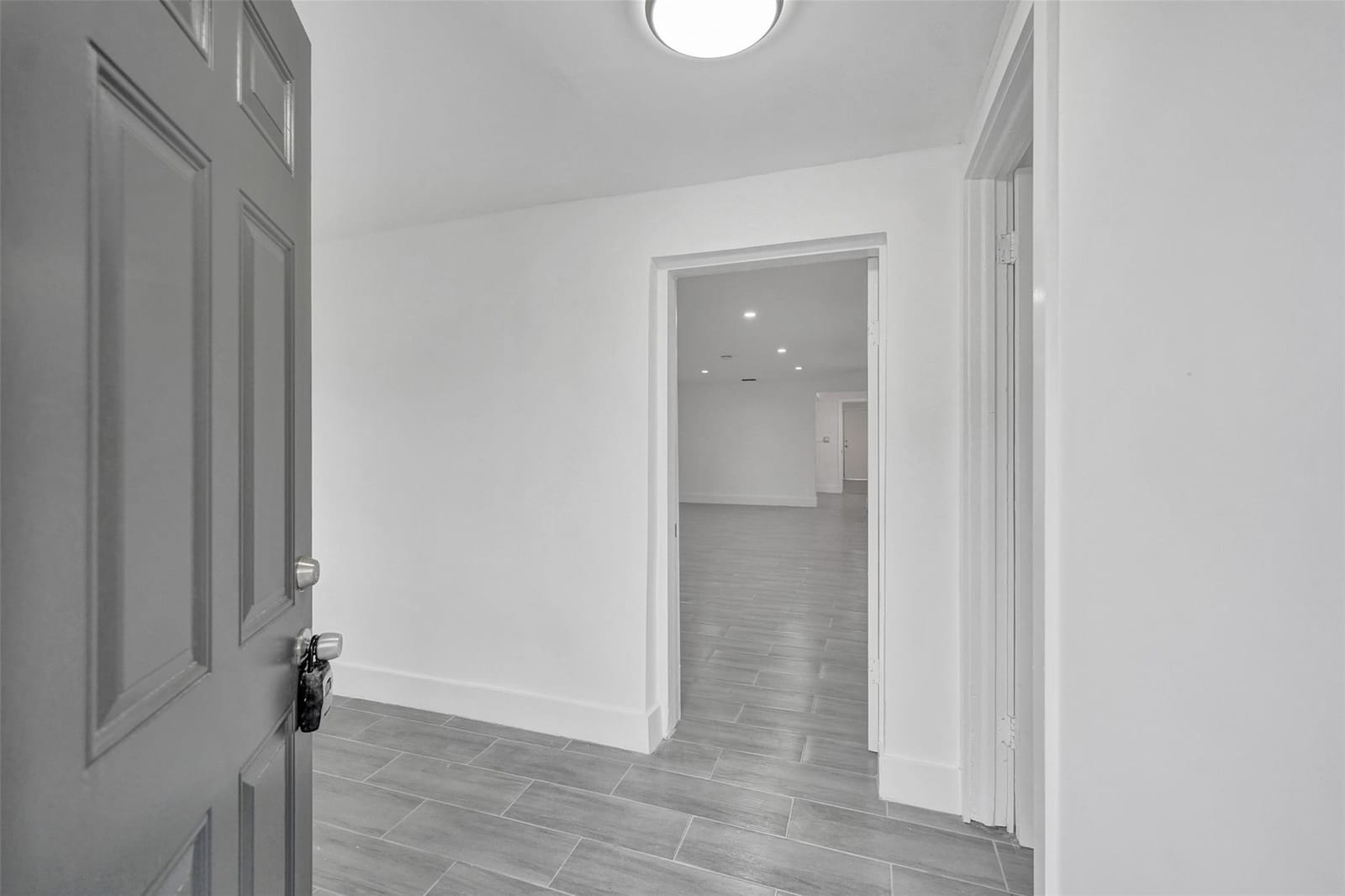 5025 SW 22nd Street — photo 2