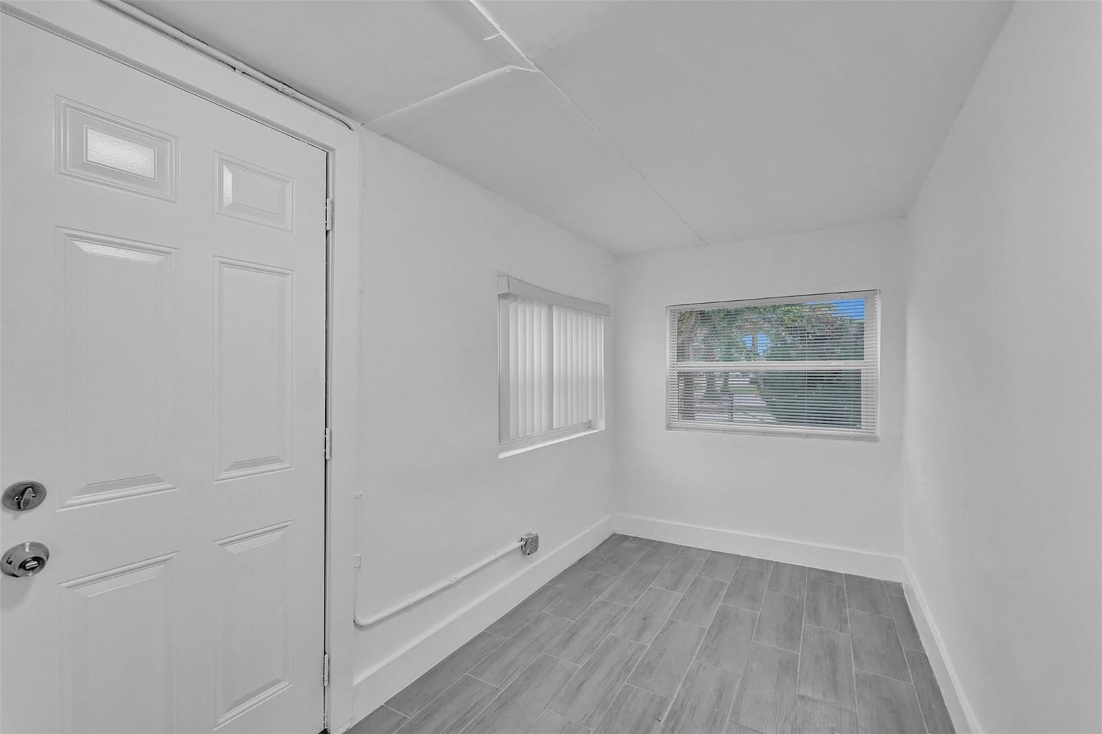 5025 SW 22nd Street — photo 3