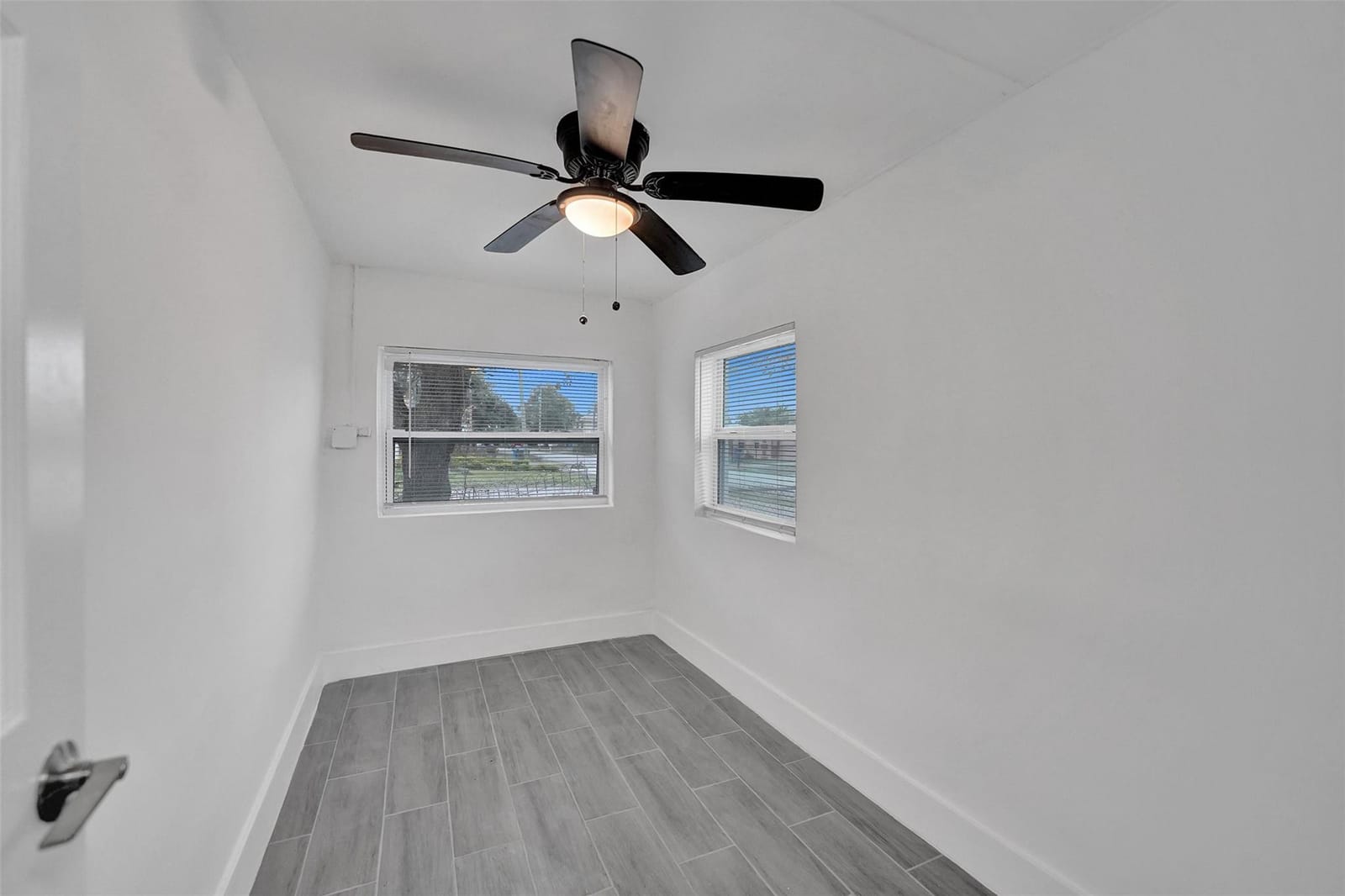 5025 SW 22nd Street — photo 4