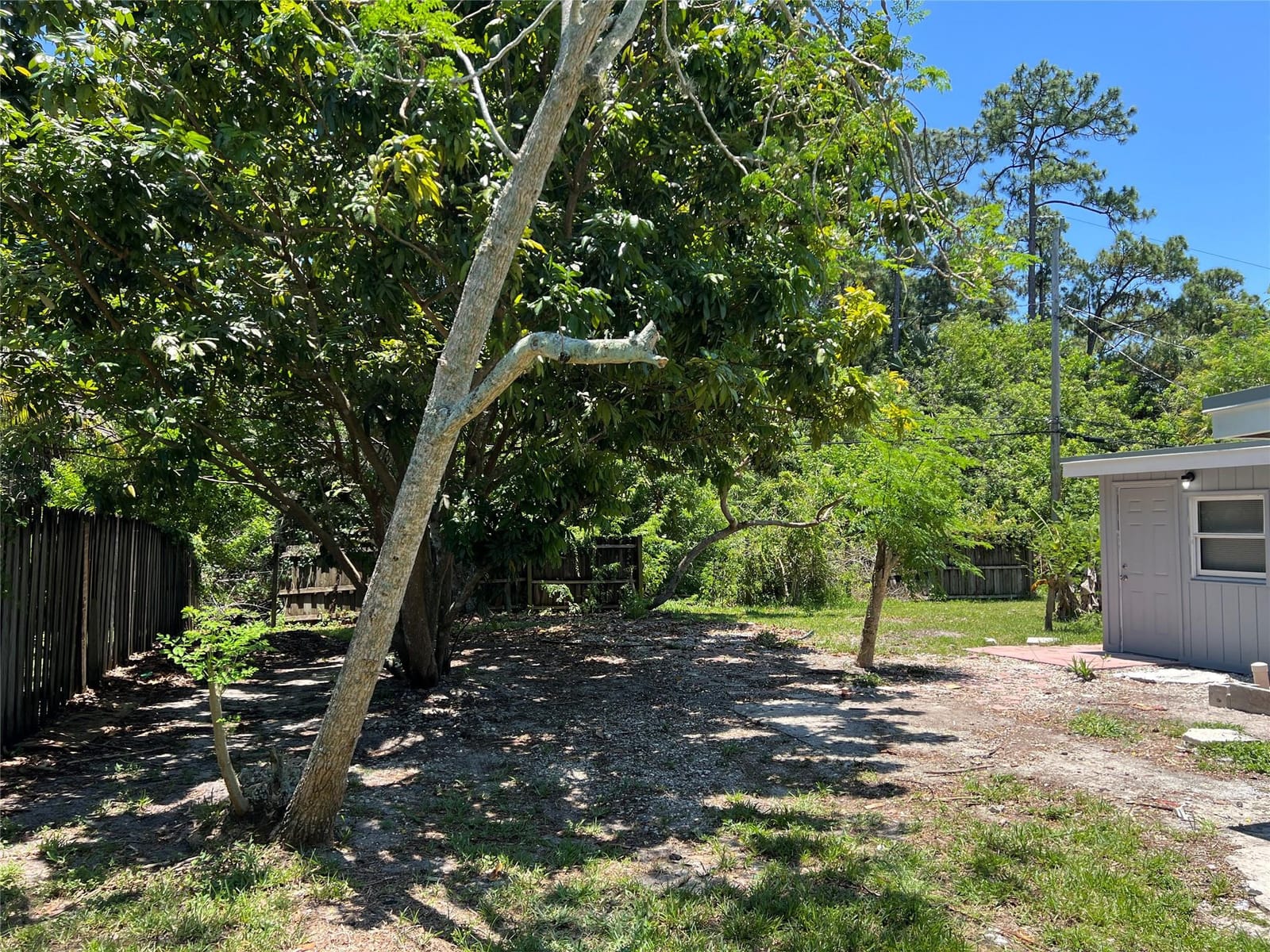 6184 SE Orange Blossom Trail, Hobe Sound, FL 33455 photo 3