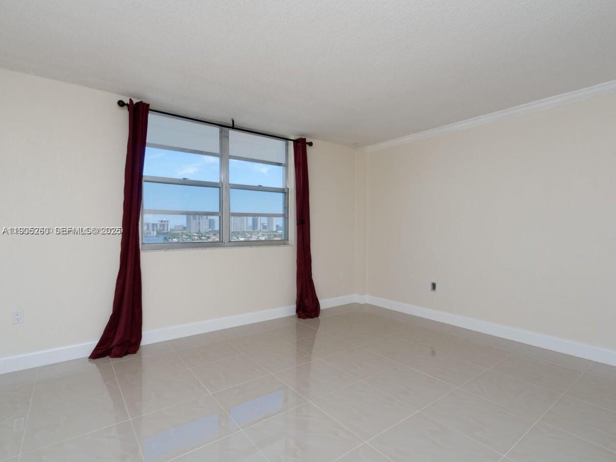 2841 NE 163rd Street 1211, North Miami Beach, FL 33160 photo 18