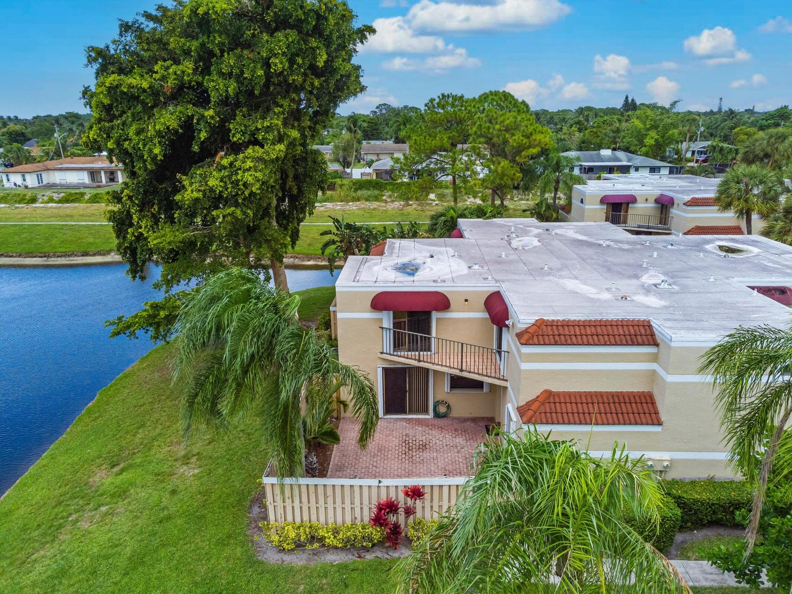 4075 Village Drive D, Delray Beach, FL 33445 photo 1