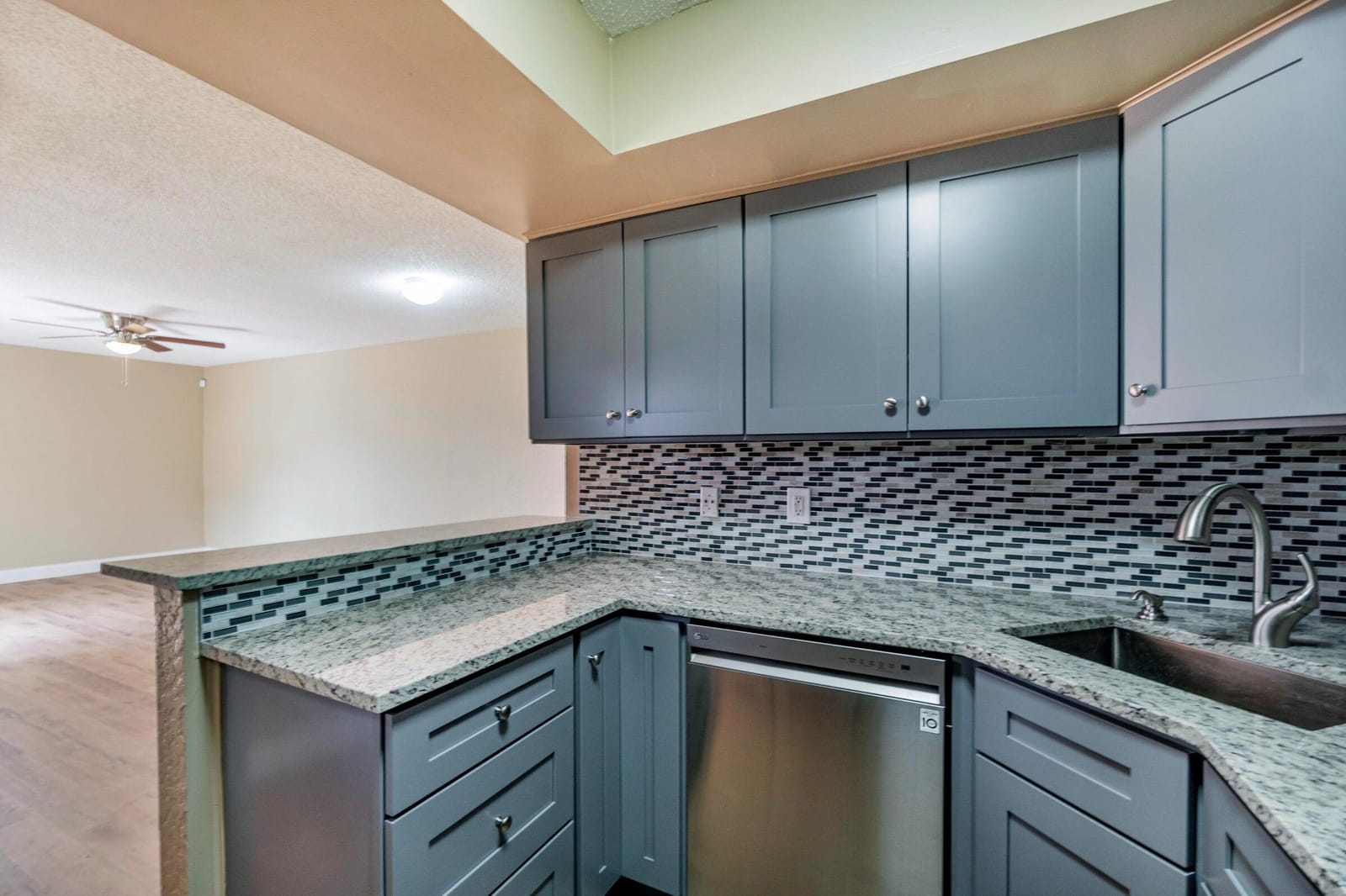 4075 Village Drive D, Delray Beach, FL 33445 photo 7