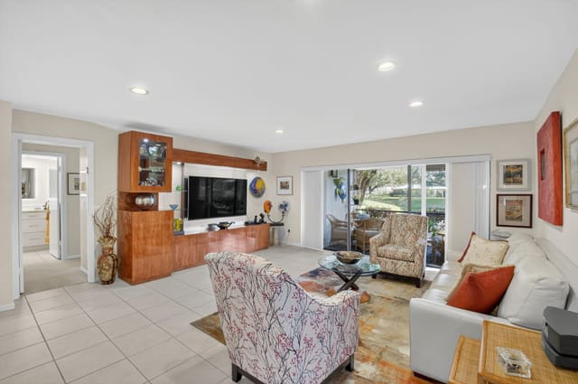 3 Westgate Lane C, sold in Westgate At Hunters Run Condo, Boynton Beach, FL