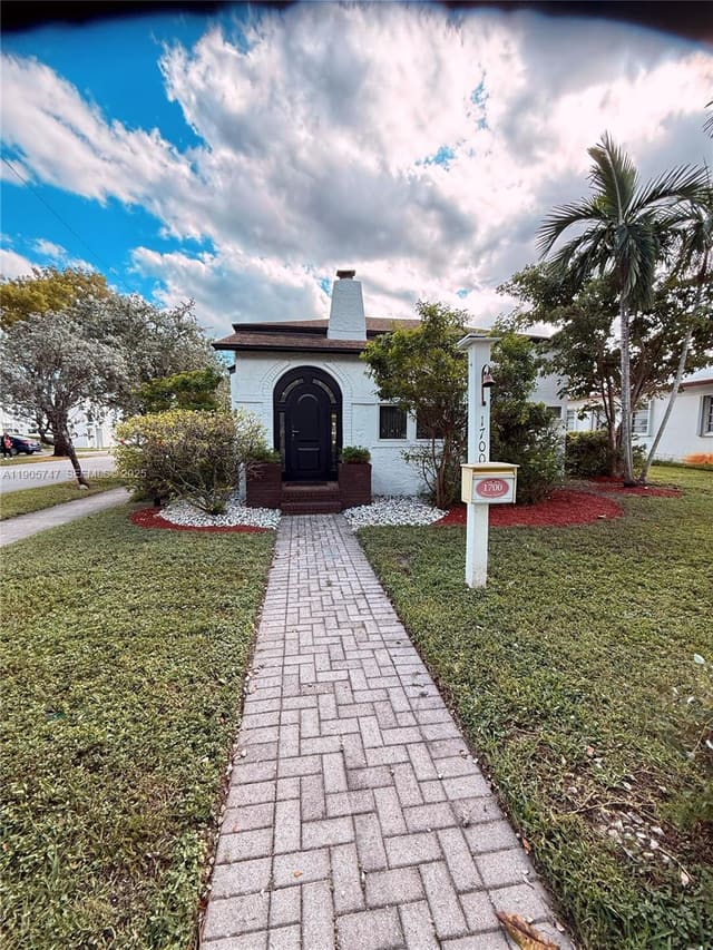 1700 Dewey Street, sold in Hollywood South Side Add No 2, Hollywood, FL