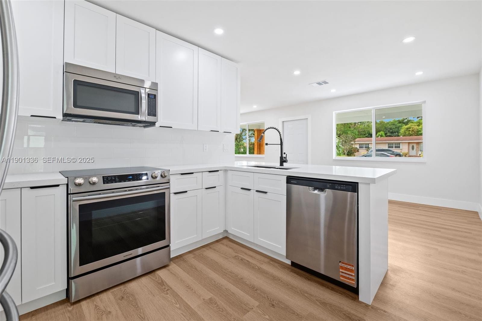 3221 Jackson Boulevard, Fort Lauderdale, FL 33312 photo 9