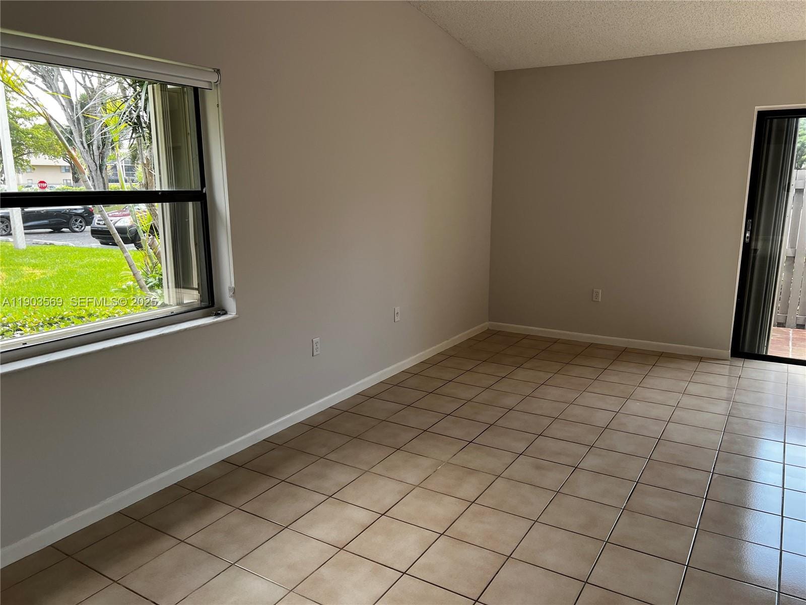 10643 SW 113th Place 81A, Miami, FL 33176 photo 6