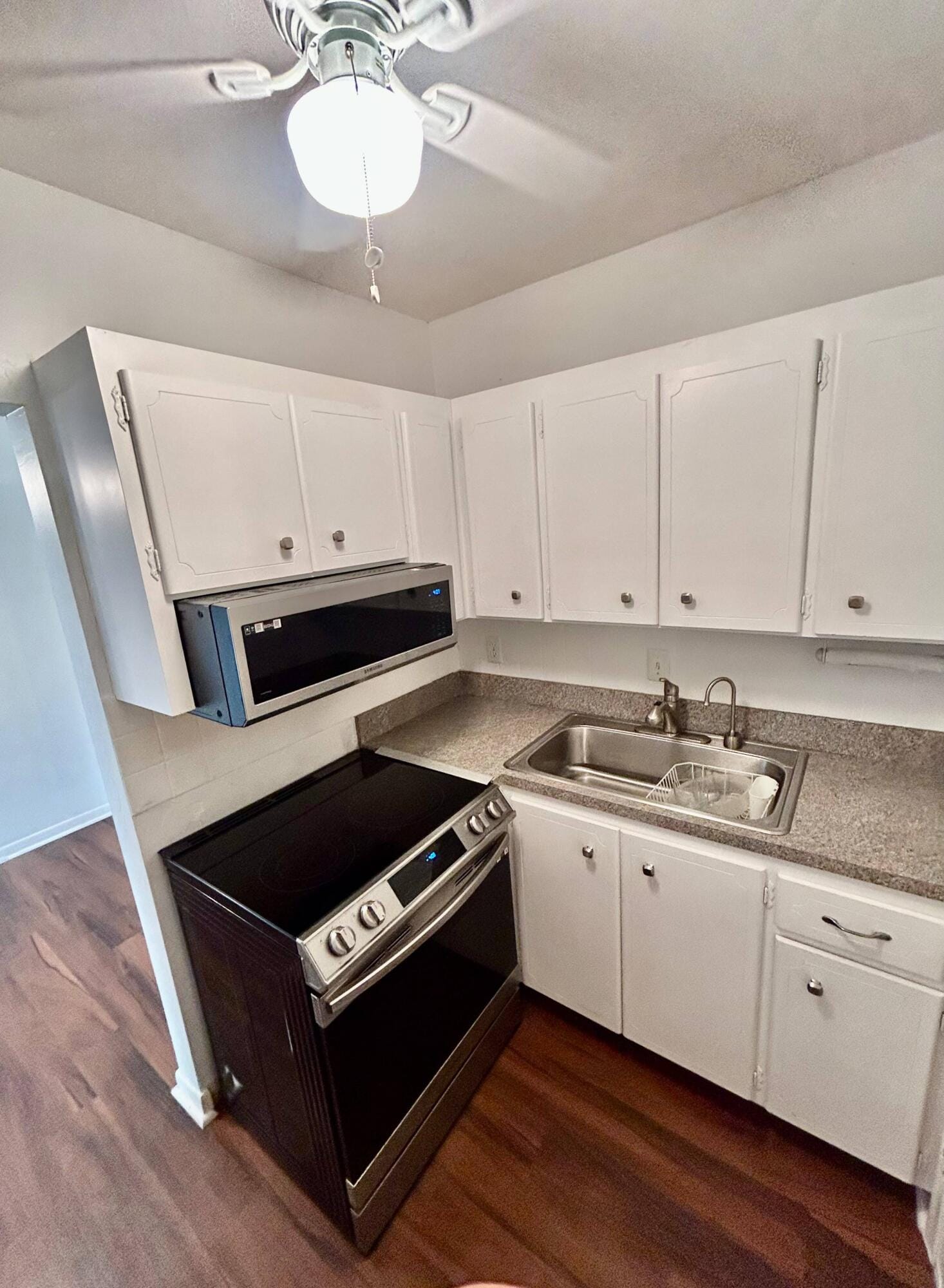 350 S Cypress Road 521 — photo 3
