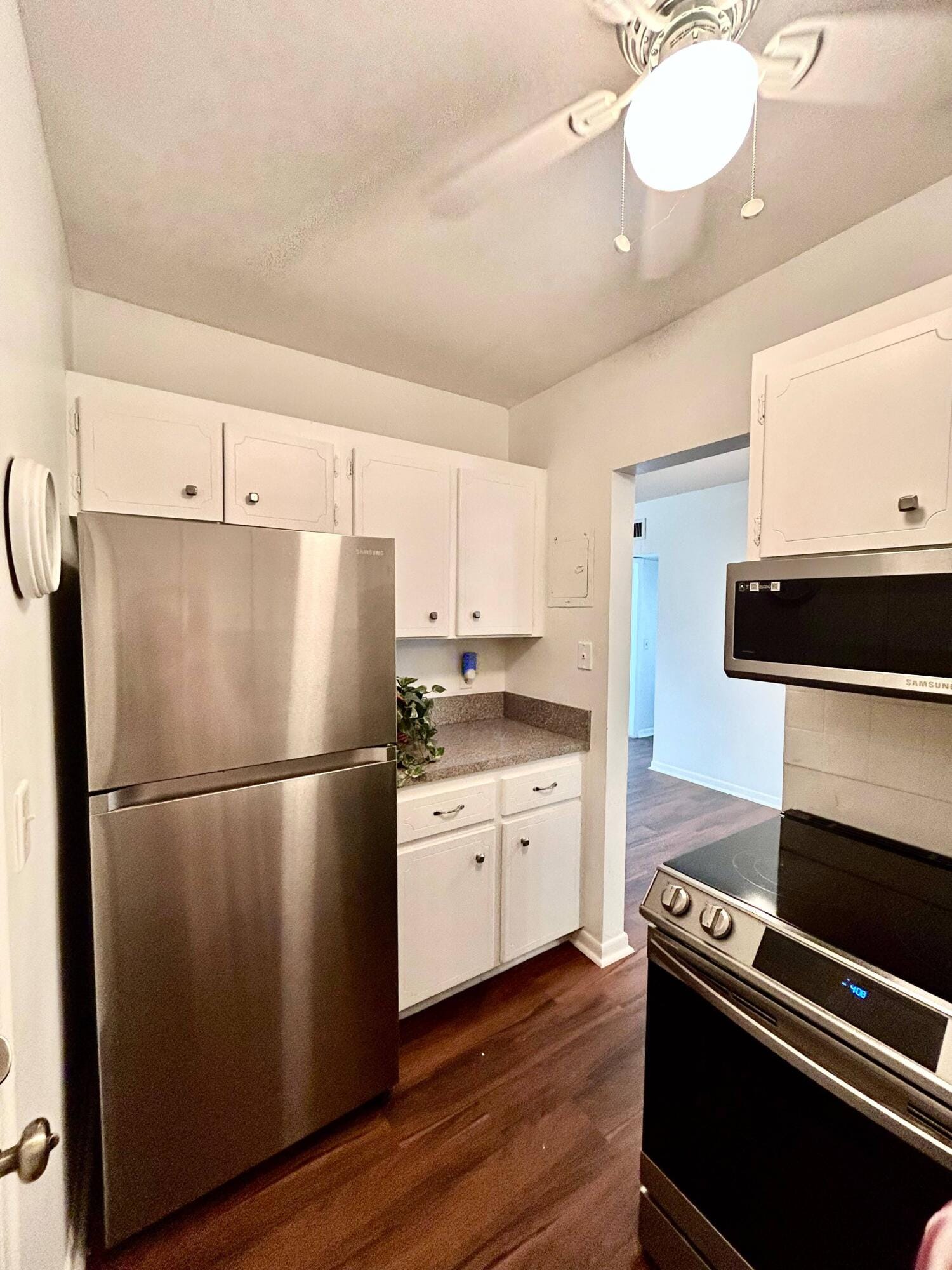 350 S Cypress Road 521 — photo 4