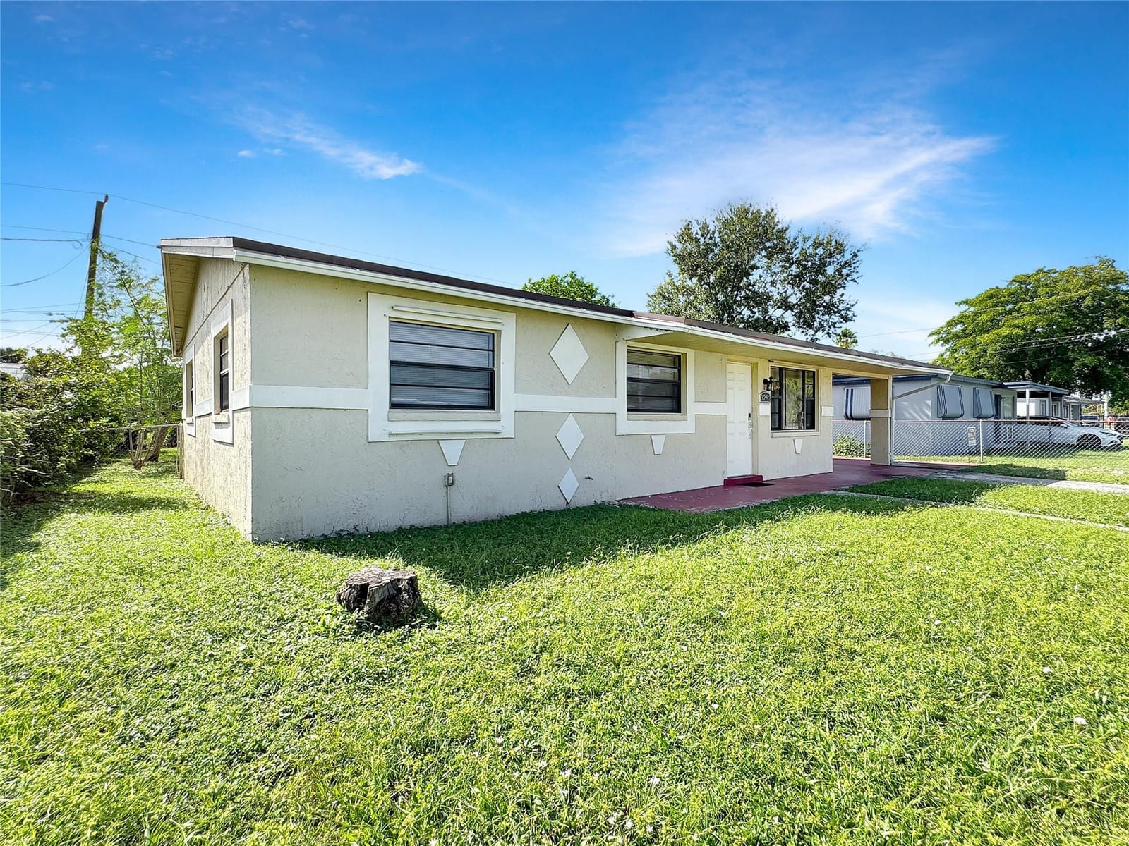 3282 NW 13th Street — photo 3