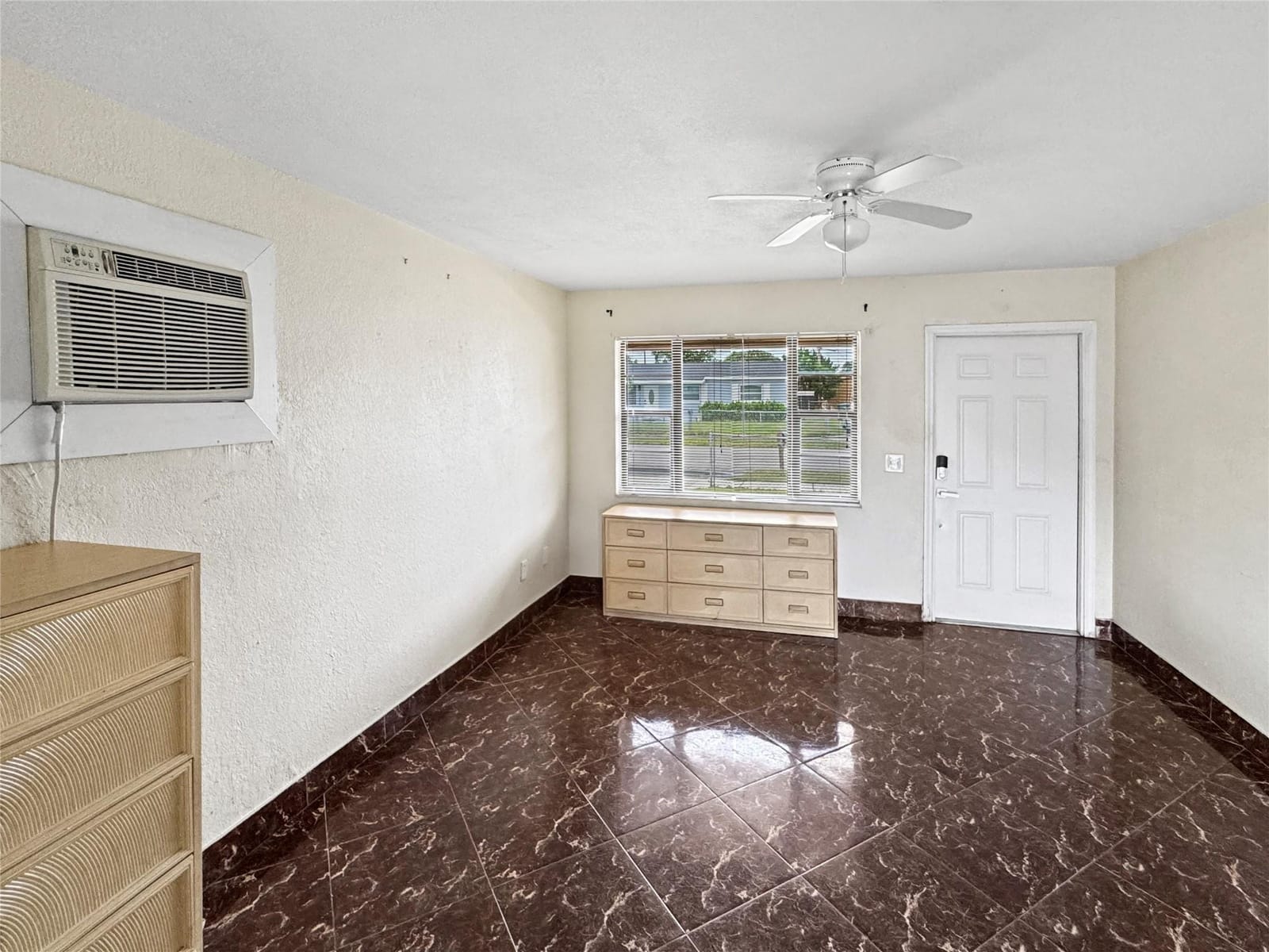 3282 NW 13th Street — photo 9