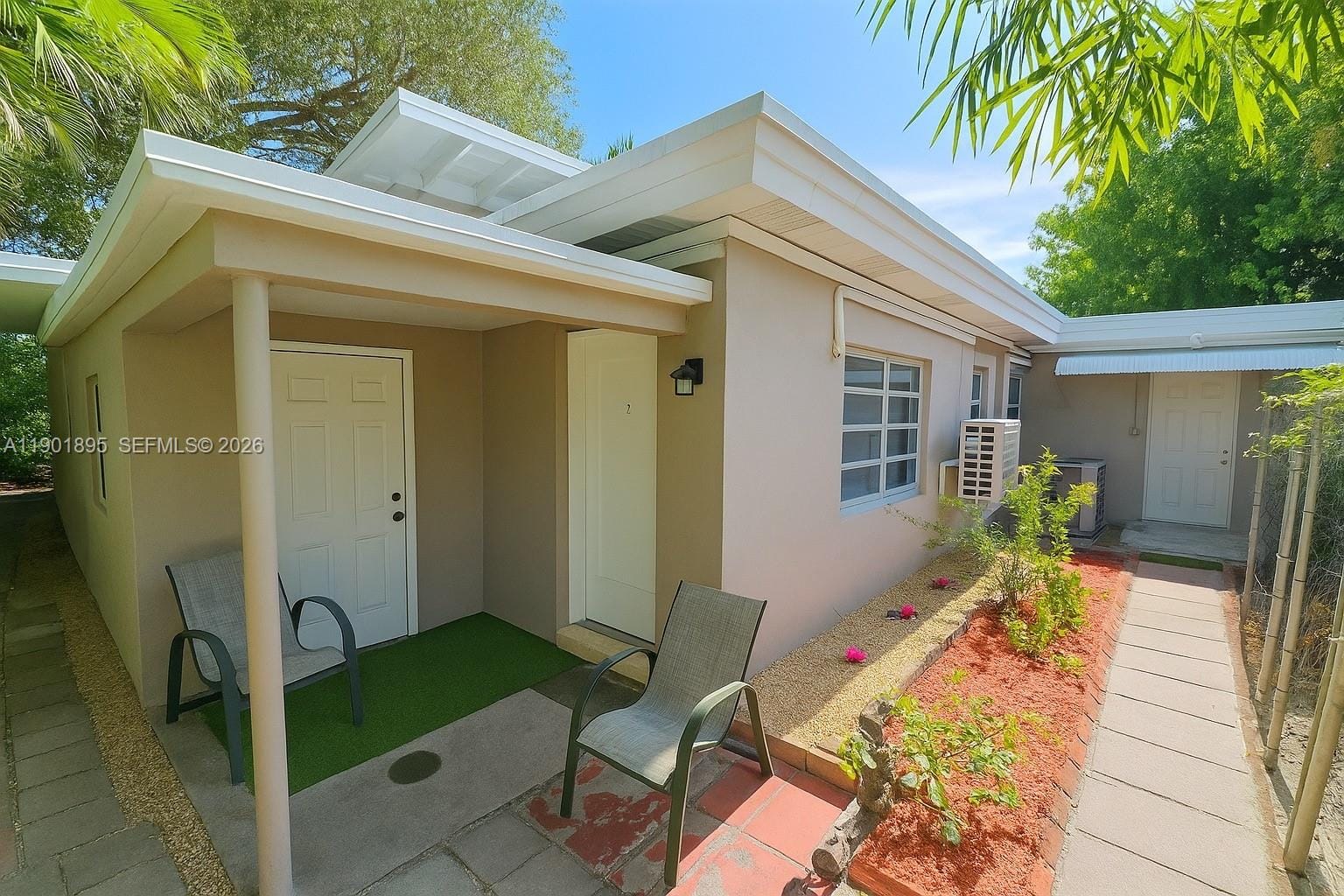 917 N 26th Avenue, Hollywood, FL 33020 photo 2