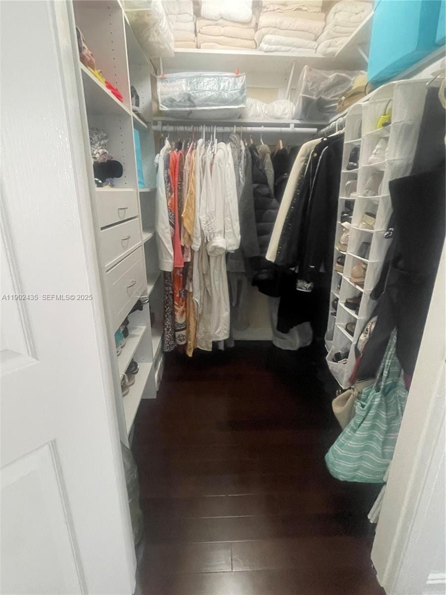3001 NE 185th Street 532 — photo 2