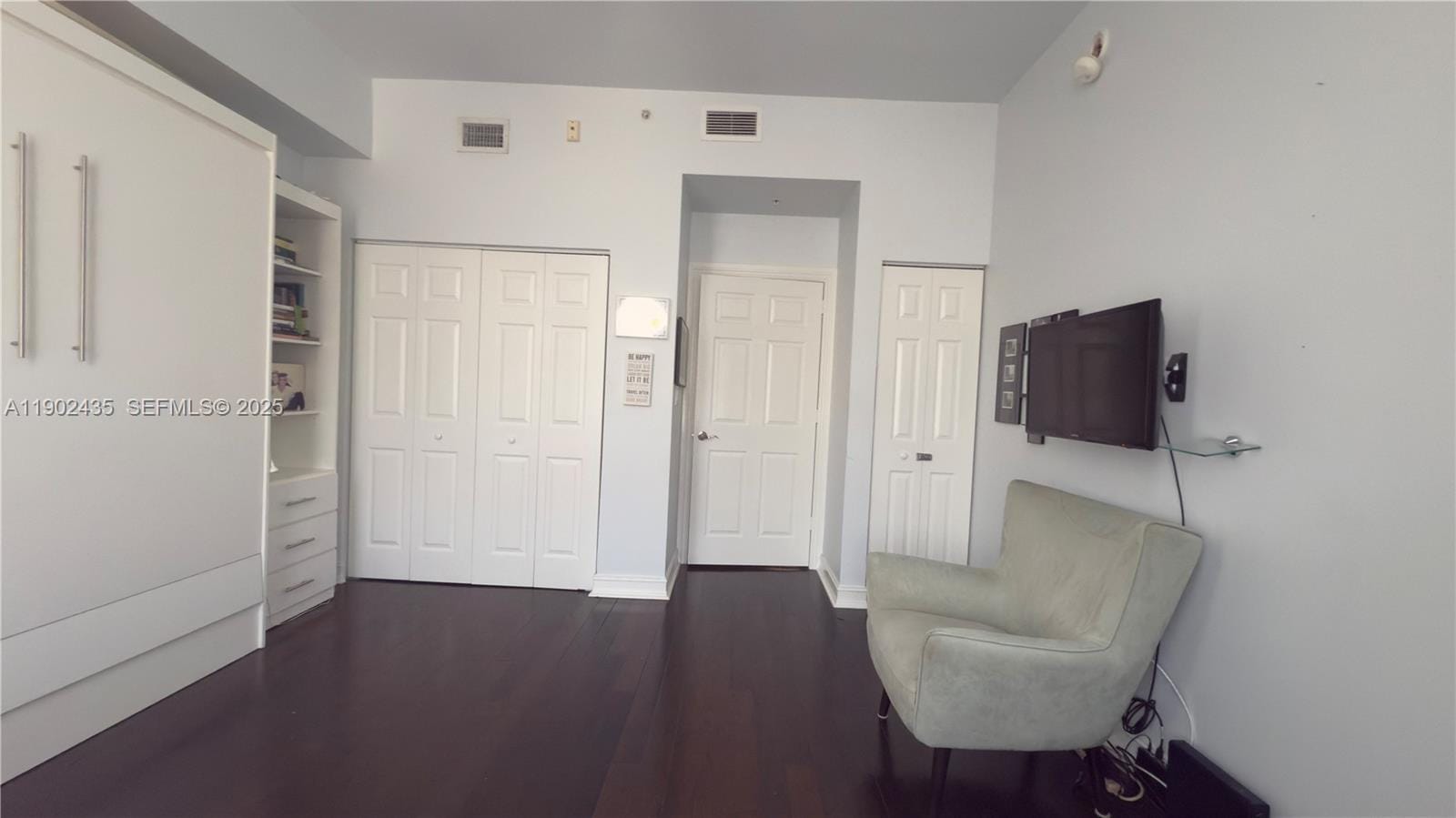 3001 NE 185th Street 532 — photo 11