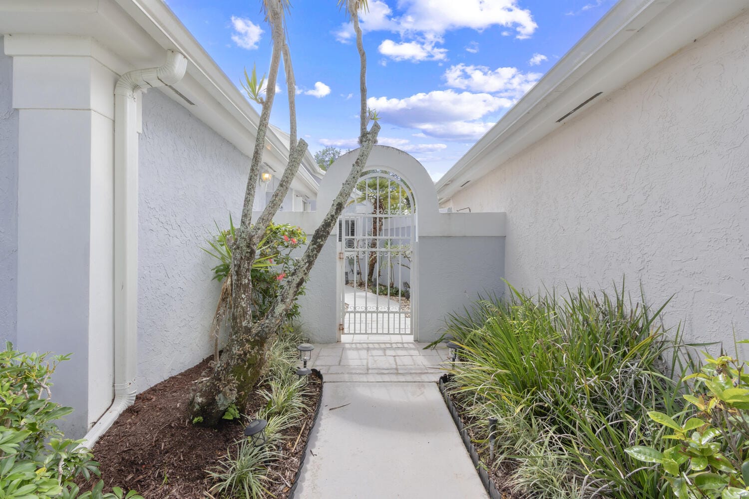 5 Brighton Court, Palm Beach Gardens, FL 33418 photo 4