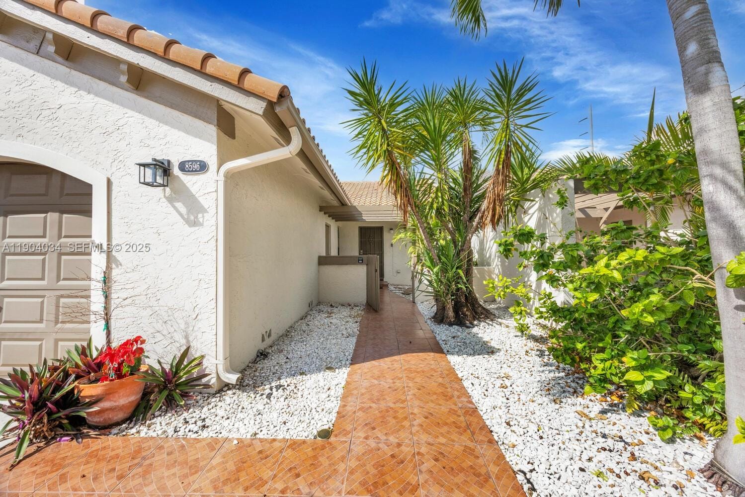 8596 SW 115th Place, Miami, FL 33173 photo 4