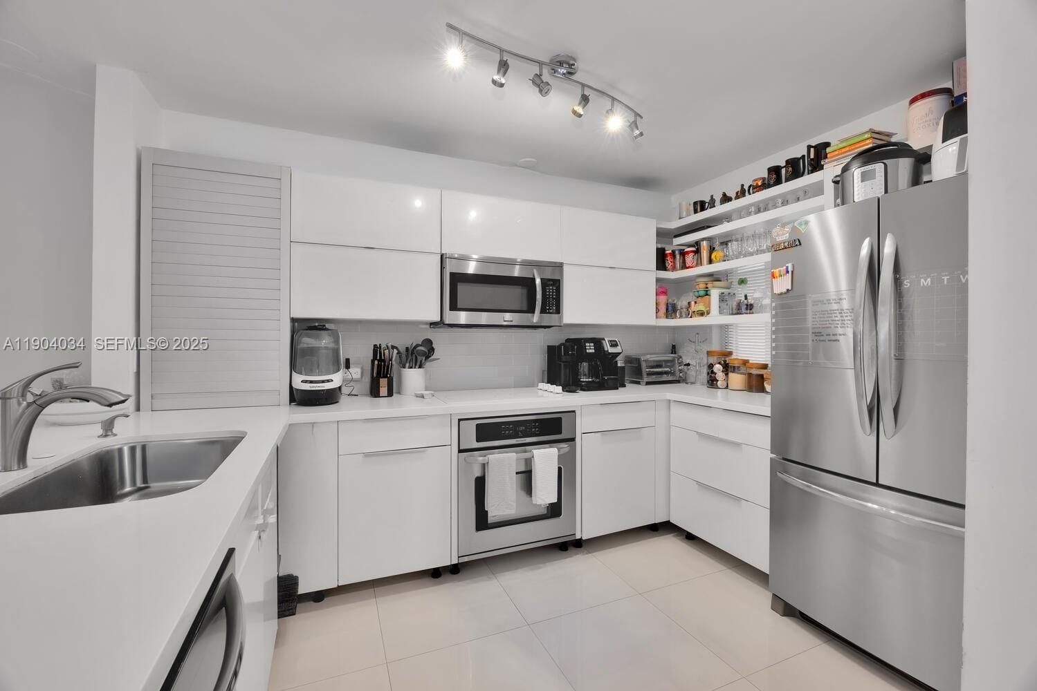 8596 SW 115th Place, Miami, FL 33173 photo 8
