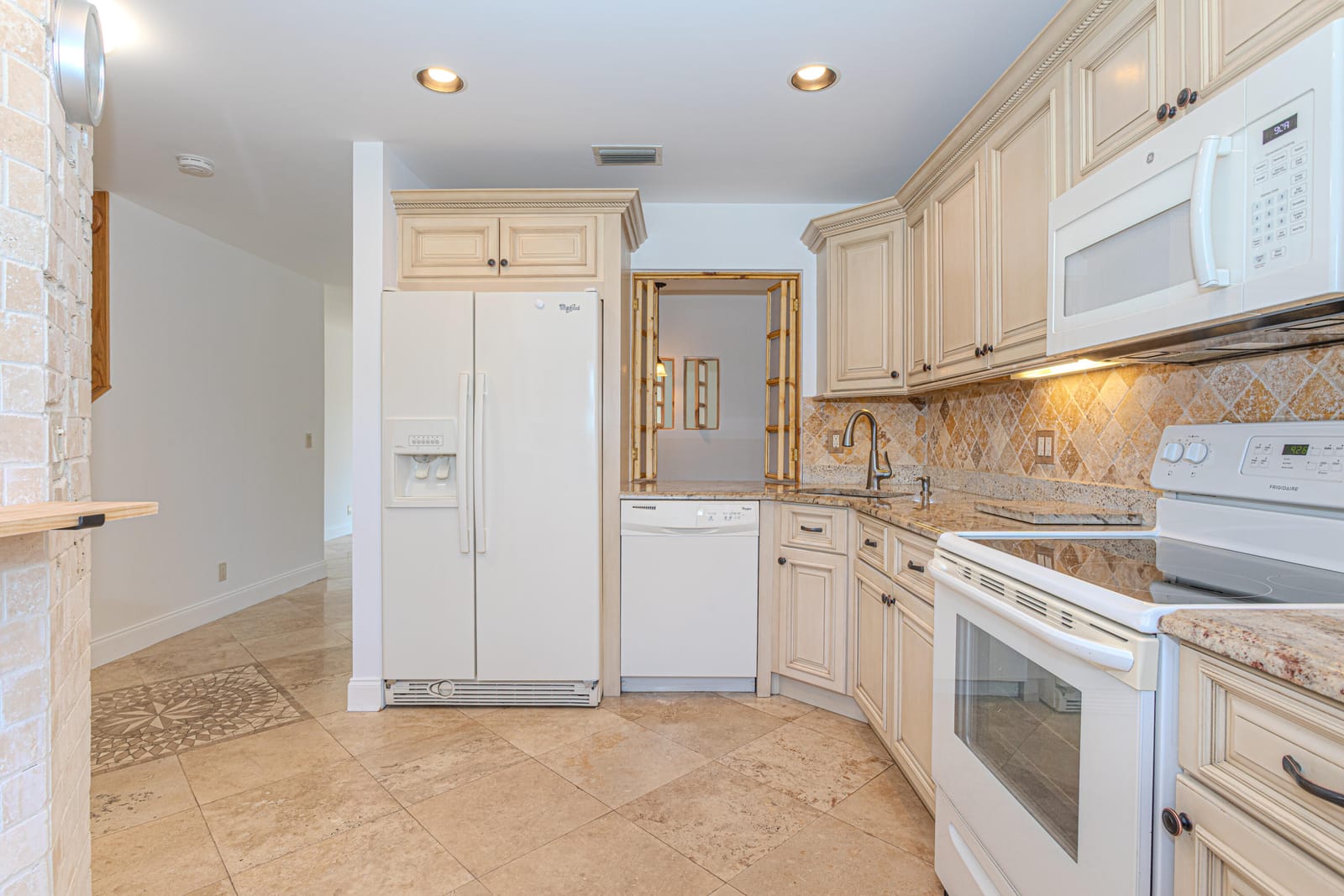 2641 Gately Drive W 1003 — photo 12