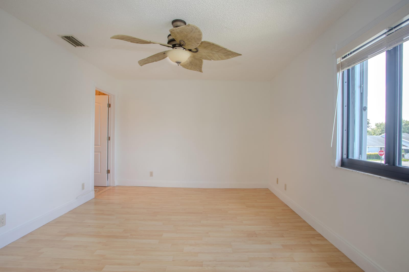 2641 Gately Drive W 1003, West Palm Beach, FL 33415 photo 20