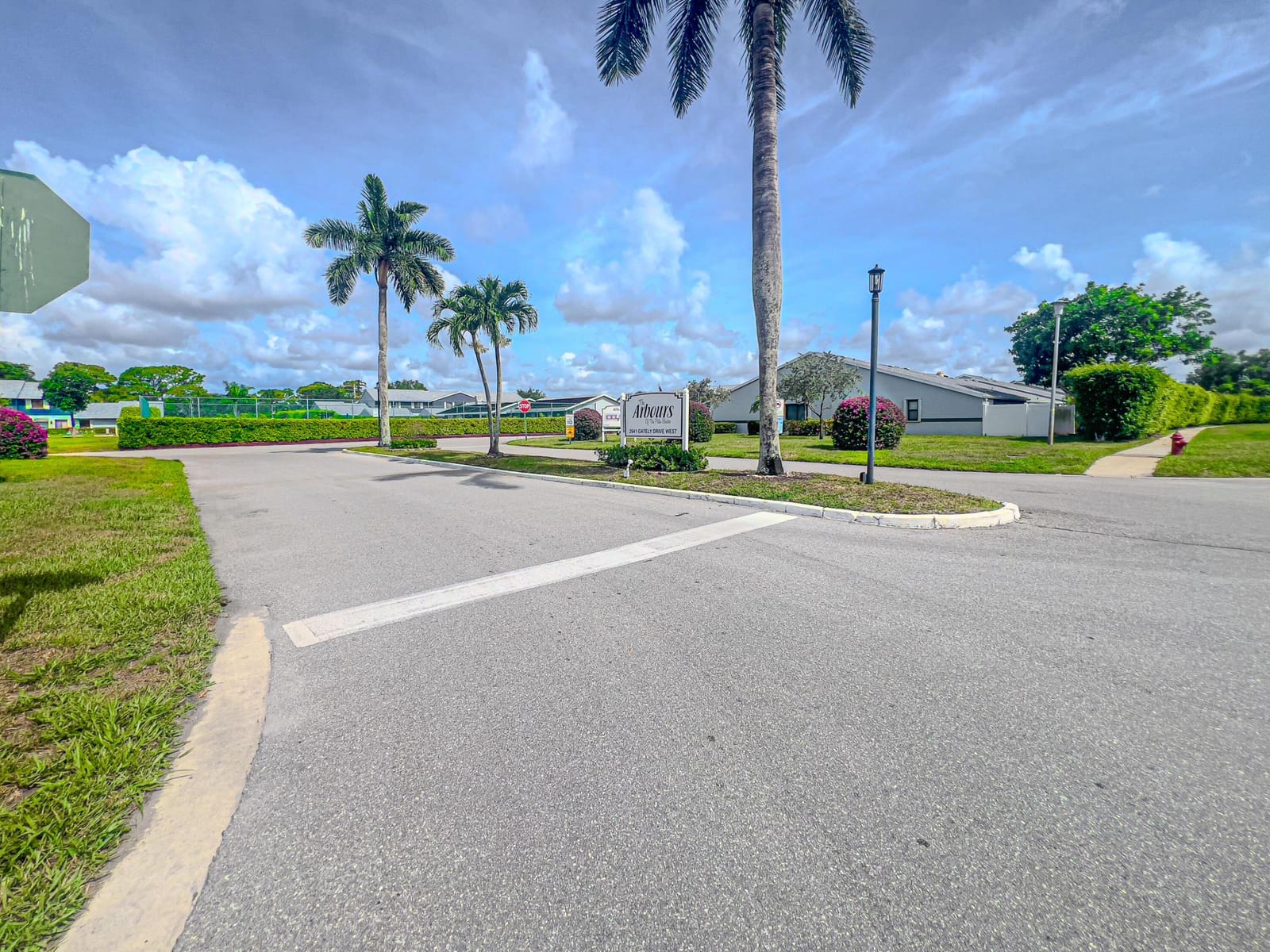 2641 Gately Drive W 1003 — photo 3