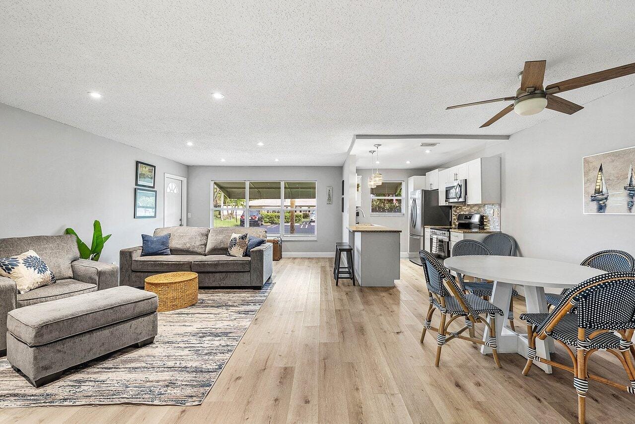 837 North Drive C, Delray Beach, FL 33445