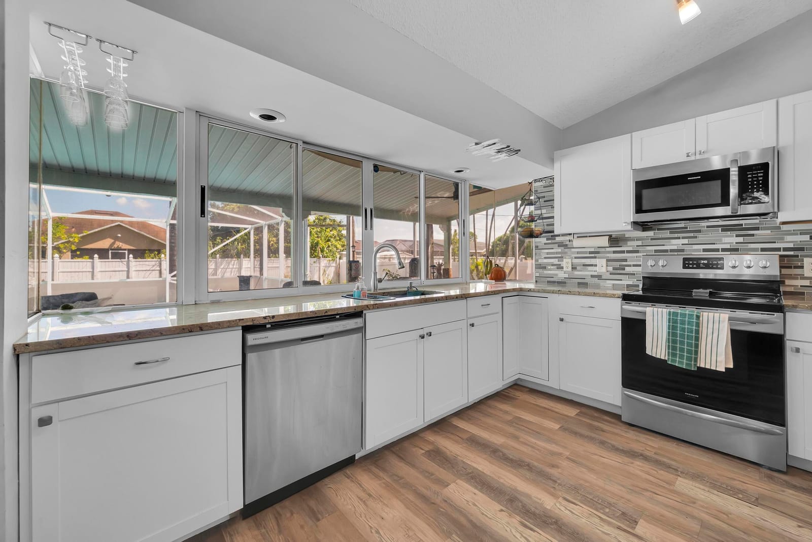 356 SW Grimaldo Terrace — photo 10