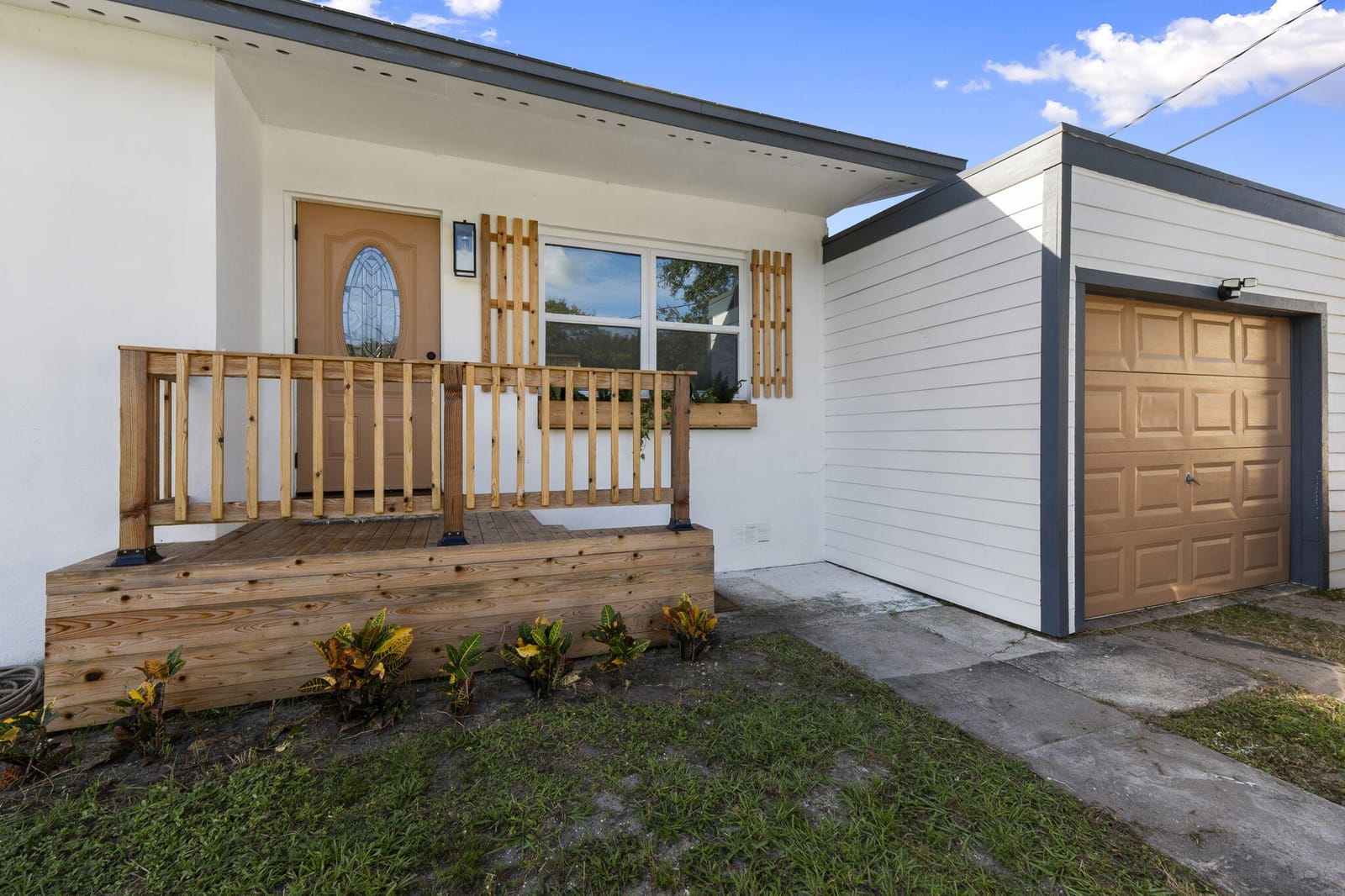 1107 Jasmine Avenue — photo 2