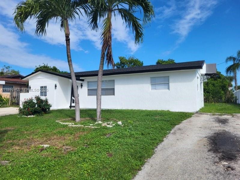 651 SW 14th Street — photo 3