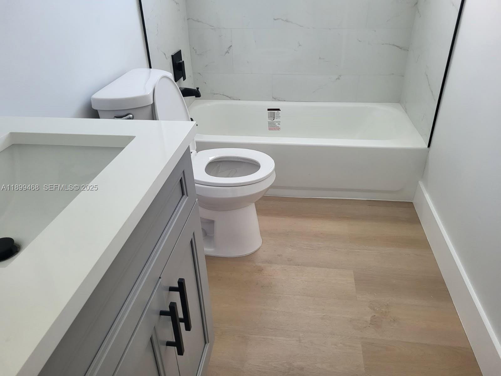 651 SW 14th Street — photo 7