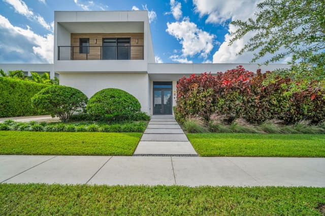 16622 Botaniko Drive S, sold in Weston Estates, Weston, FL