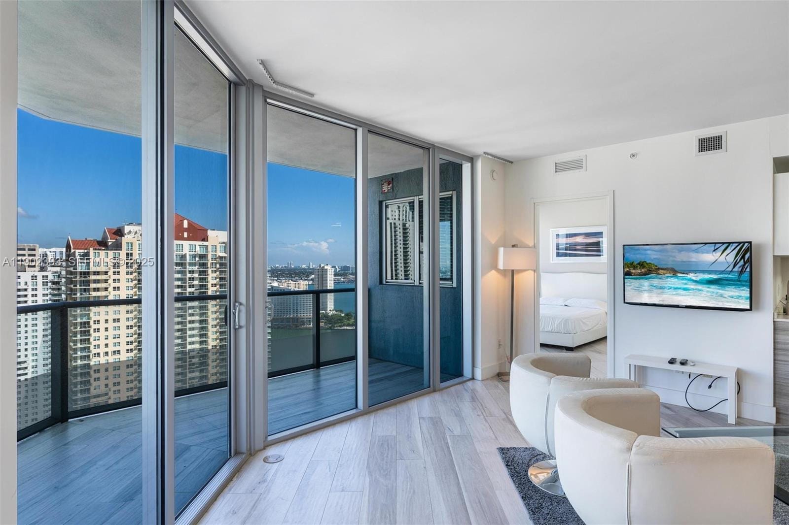 1300 Brickell Bay Drive 3307, Miami, FL 33131 photo 6