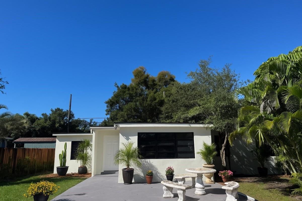 1109 NW 15th Avenue, Fort Lauderdale, FL 33311