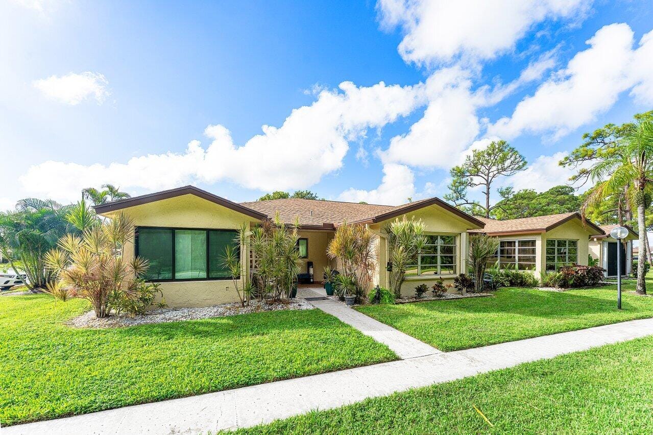 5300 Nesting Way A, Delray Beach, FL 33484