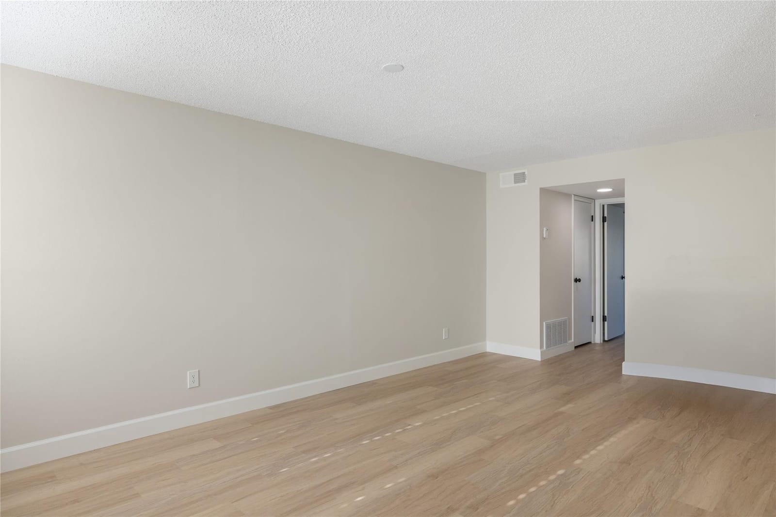 18 Vista Gardens Trail 105 — photo 2