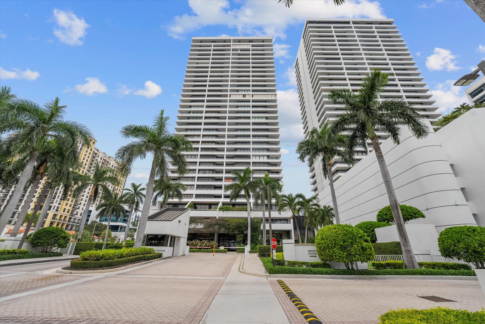 525 S Flagler Drive 19b, West Palm Beach, FL 33401 photo 2