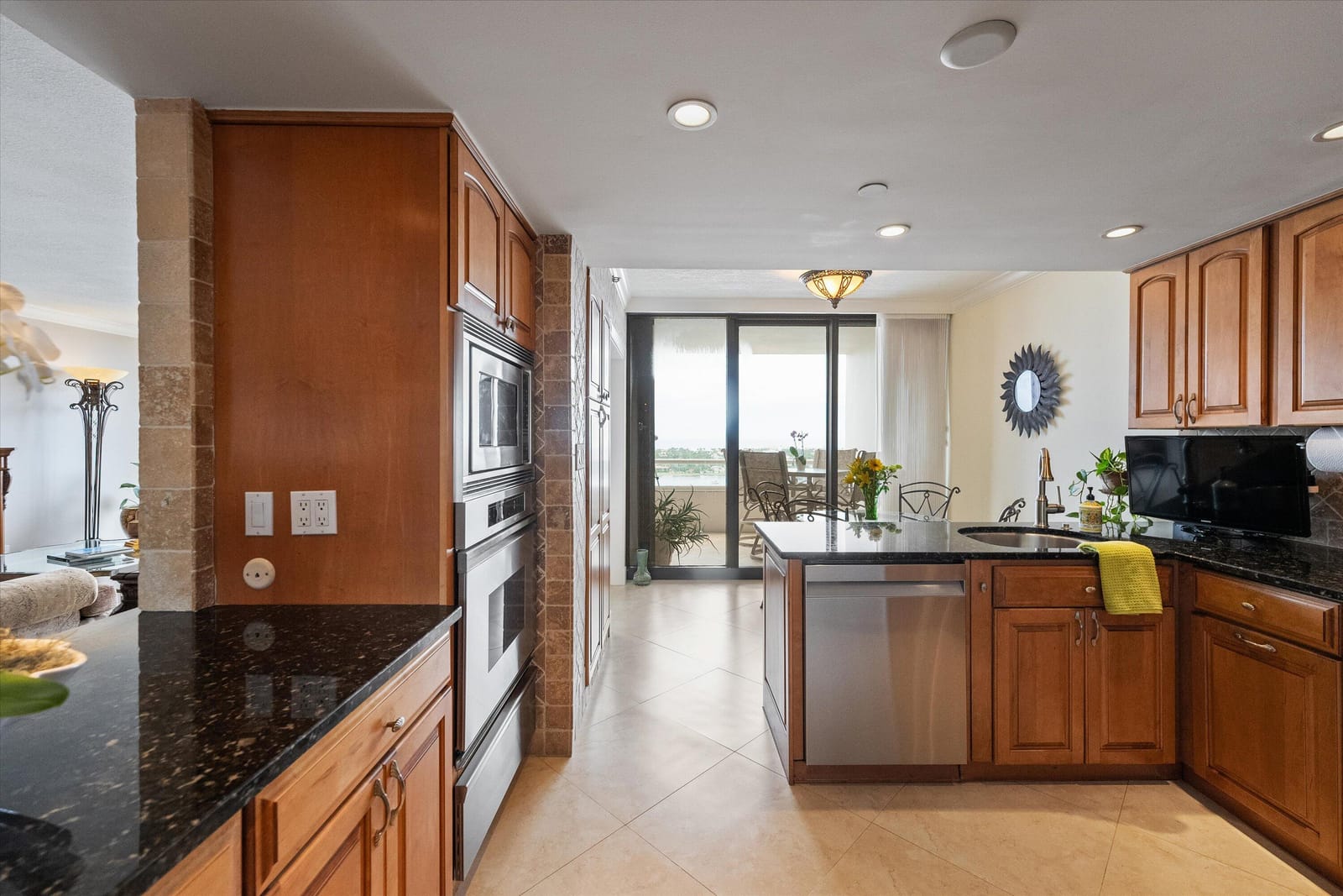 525 S Flagler Drive 19b, West Palm Beach, FL 33401 photo 11