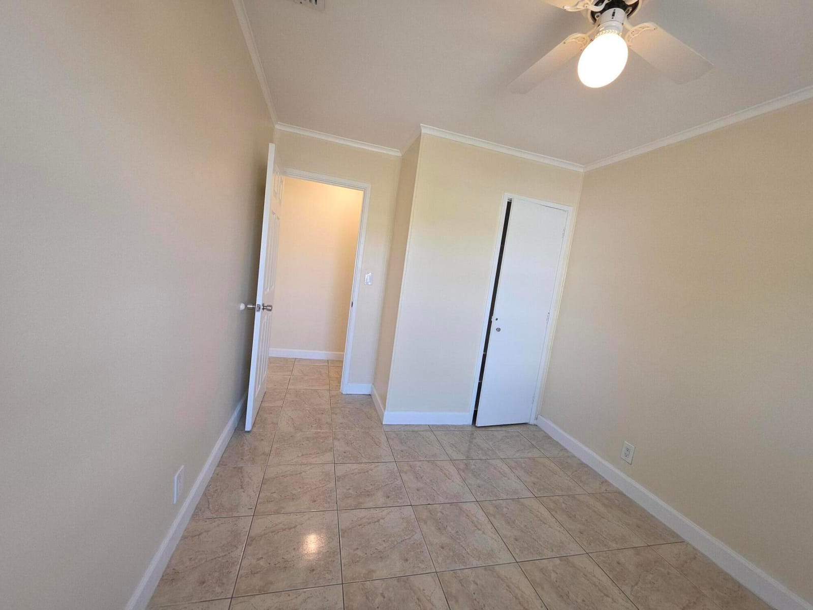 812 Selkirk Street, West Palm Beach, FL 33405 photo 13