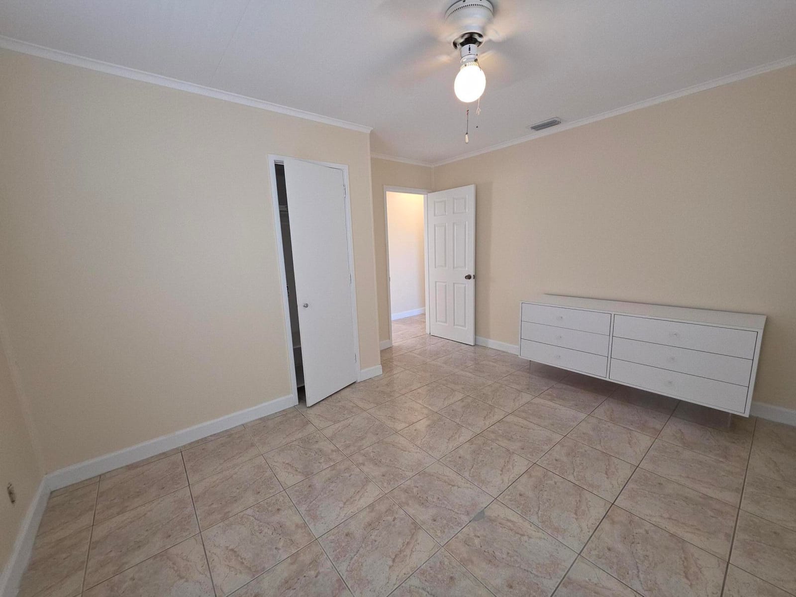 812 Selkirk Street, West Palm Beach, FL 33405 photo 10
