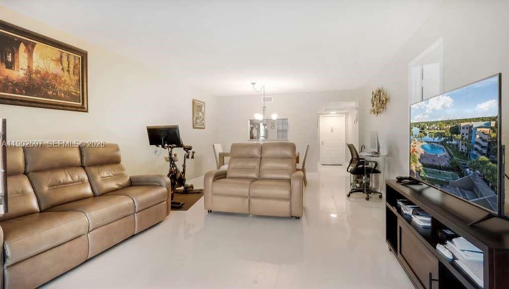 1001 Colony Point Circle 211, Pembroke Pines, FL 33026, Pembroke Pines