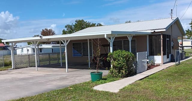 1112 21st Street, Okeechobee, FL 34974