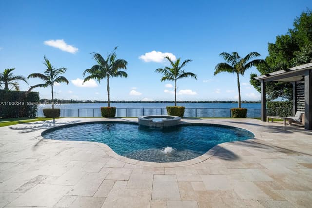 8445 E Watercrest E Circle, Parkland, FL 33076